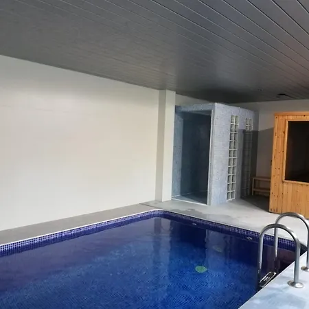 Ground Floor With Private Garden, Heated Pool 알리칸테