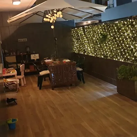 아파트 Ground Floor With Private Garden, Heated Pool