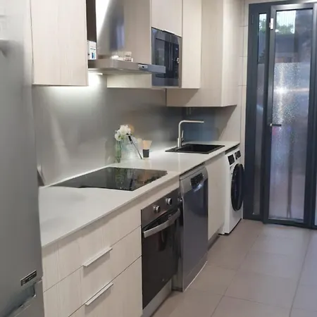아파트 Ground Floor With Private Garden, Heated Pool