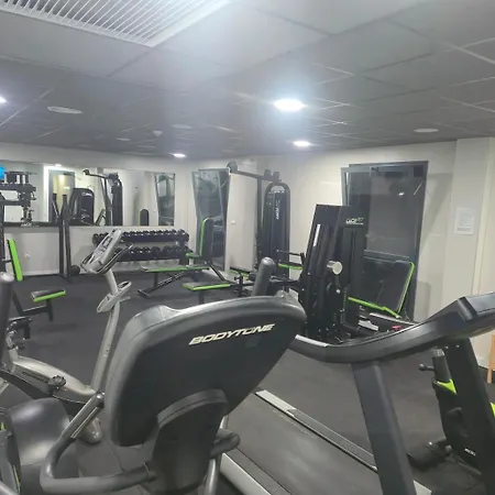 아파트 Ground Floor With Private Garden, Heated Pool