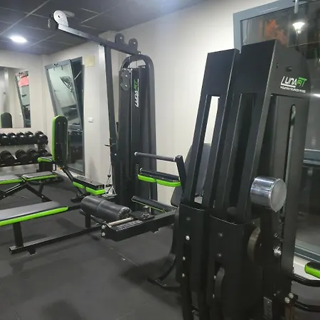 Ground Floor With Private Garden, Heated Pool 아파트 *