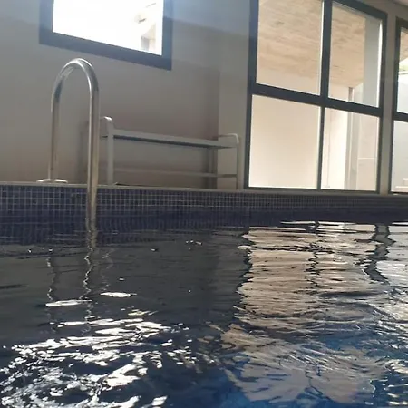 Ground Floor With Private Garden, Heated Pool 알리칸테