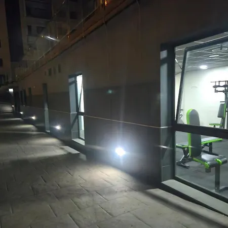 Ground Floor With Private Garden, Heated Pool 아파트 *