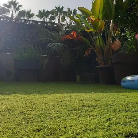 Ground Floor With Private Garden, Heated Pool 아파트 *